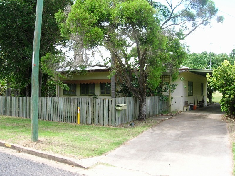 15 Scarborough Street, Scarness QLD 4655