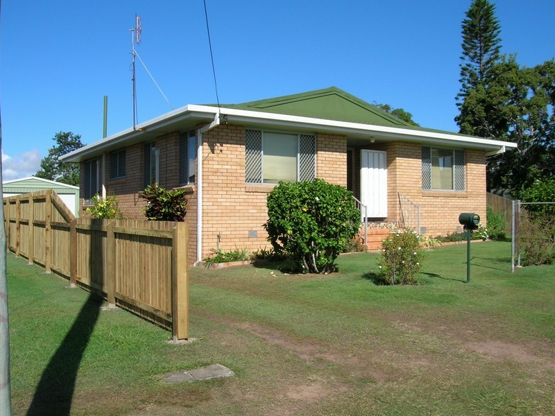 52 Taylor Street, Pialba QLD 4655