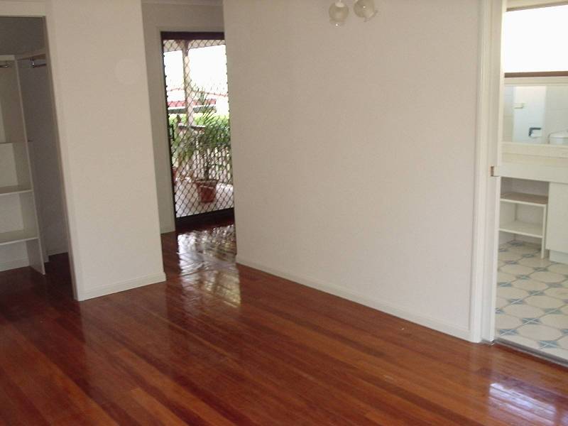 21 Arnold Street, Wulkuraka QLD 4305