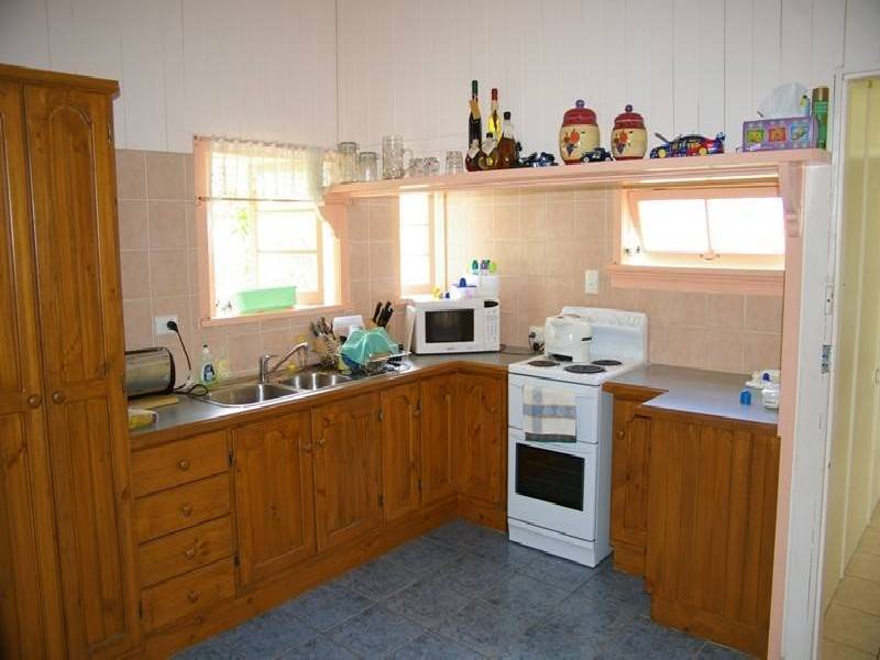 36 Pine Mountain Road, North Ipswich QLD 4305
