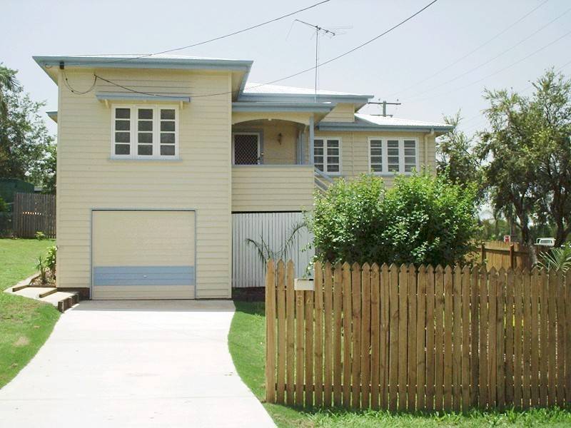 54 Clifton Street, Booval QLD 4304