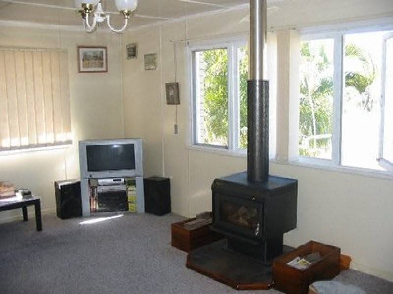 92 Woodend Road, Woodend QLD 4305