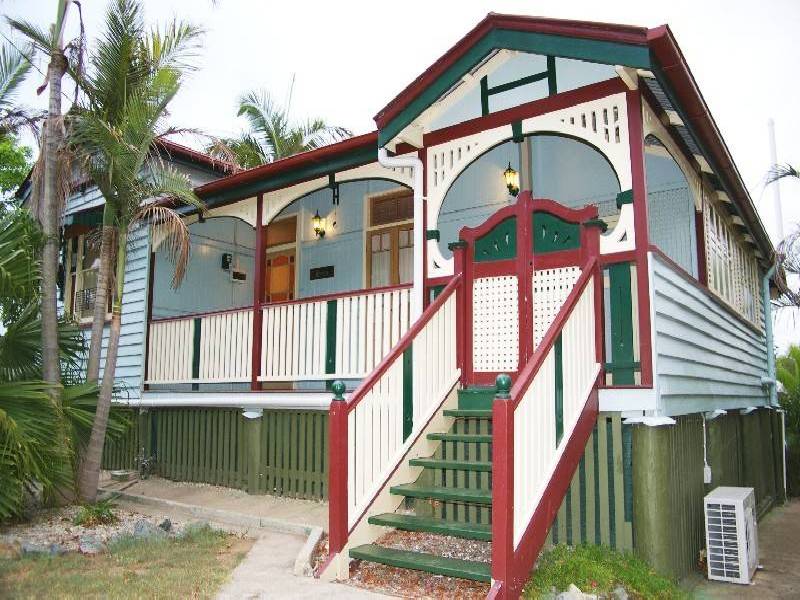 12 Brisbane Road, East Ipswich QLD 4305