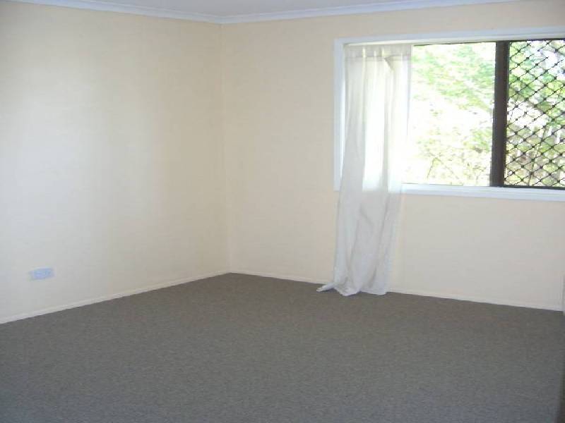 38 Phyllis Street, Eastern Heights QLD 4305