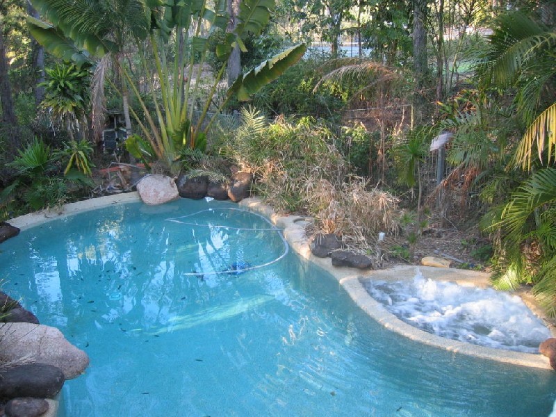 Eatons Hill QLD 4037