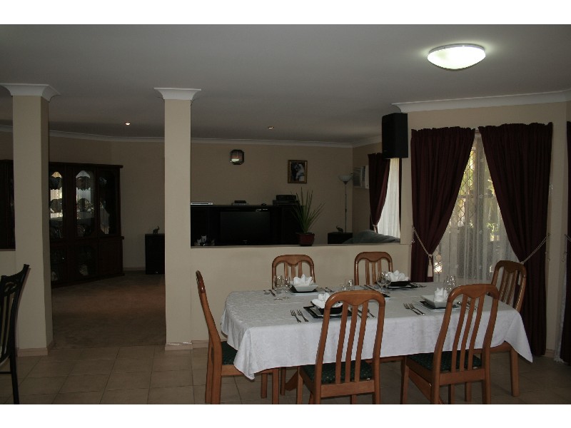 2 Gunsynd Drive, Dakabin QLD 4503