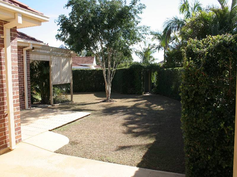 4 DORCHESTER COURT, Murrumba Downs QLD 4503