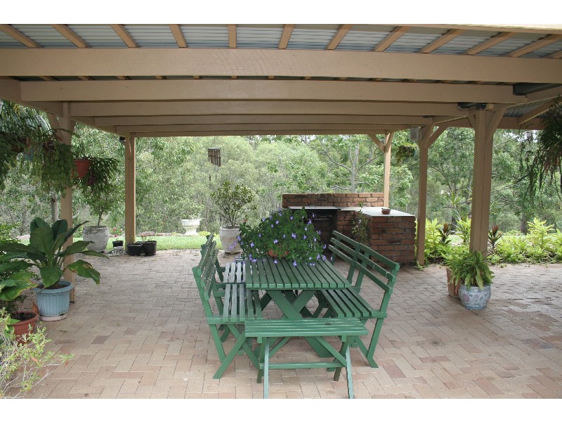 Eatons Hill QLD 4037