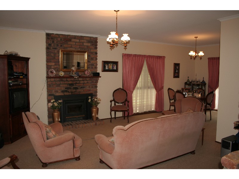 Eatons Hill QLD 4037