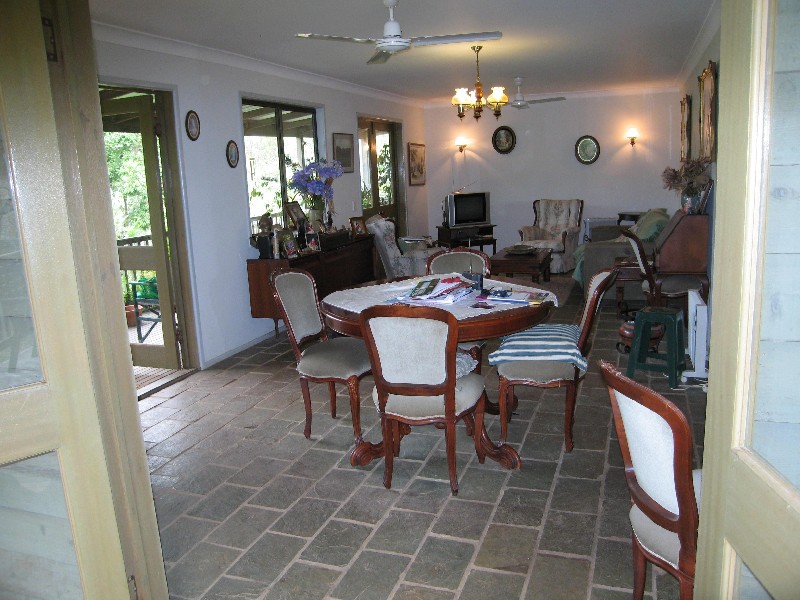 Upper Brookfield QLD 4069