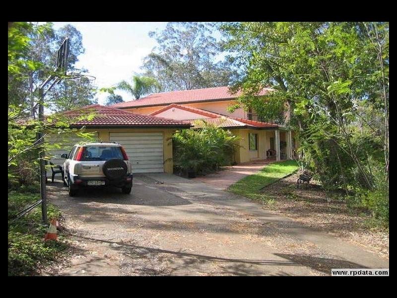 Kenmore Hills QLD 4069