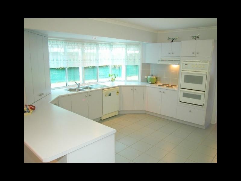 Kenmore Hills QLD 4069