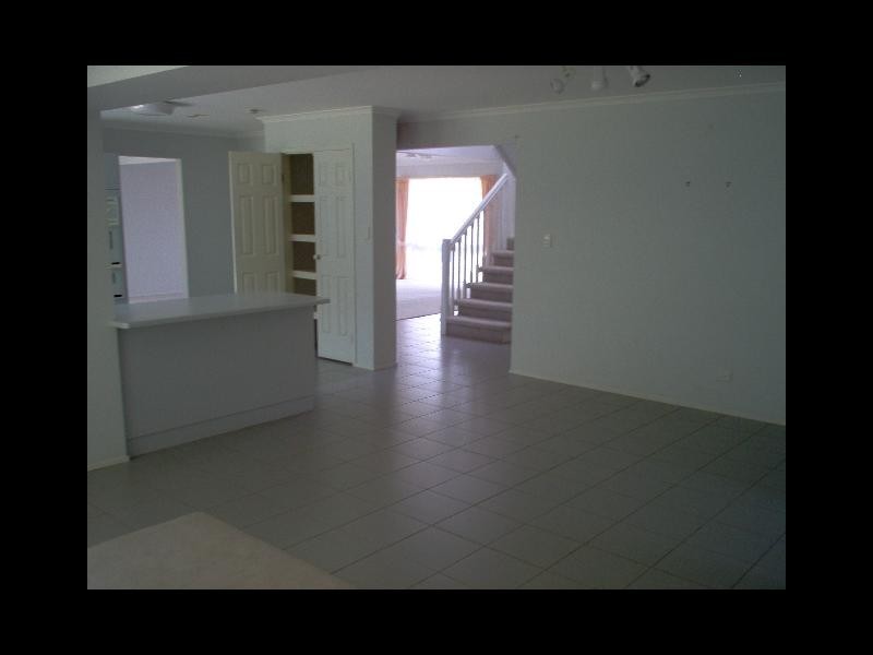 Kenmore Hills QLD 4069