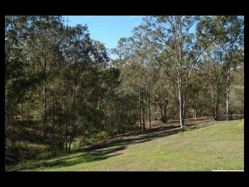 Pinjarra Hills QLD 4069