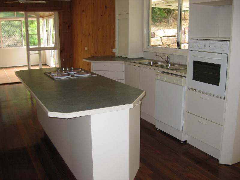 Pinjarra Hills QLD 4069