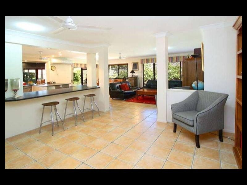 Brookfield QLD 4069