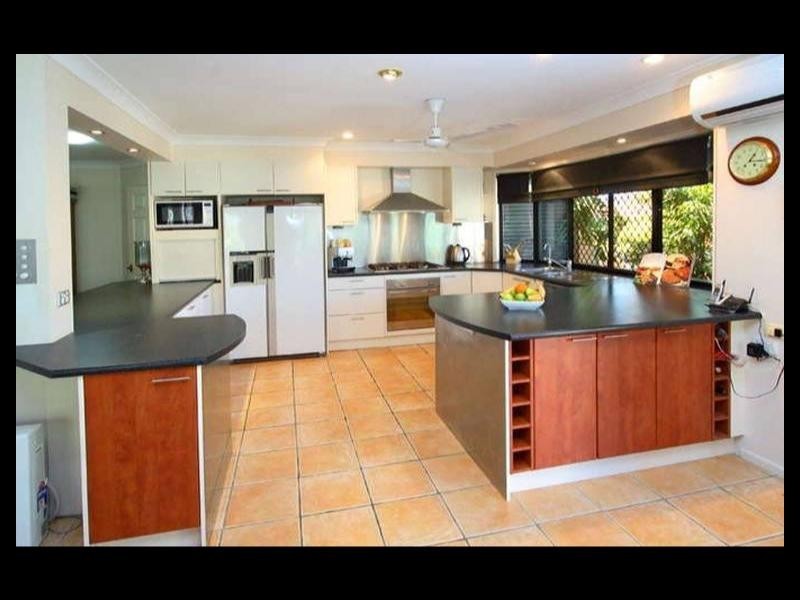 Brookfield QLD 4069