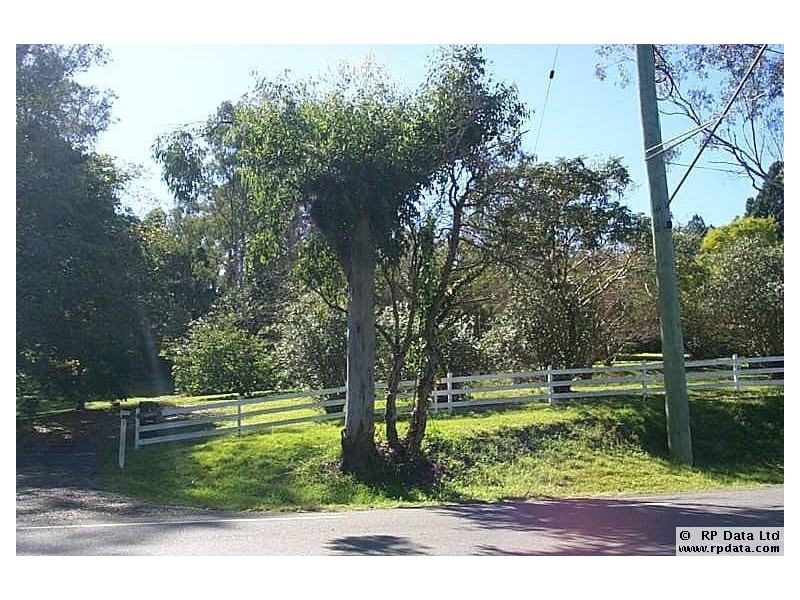 Brookfield QLD 4069