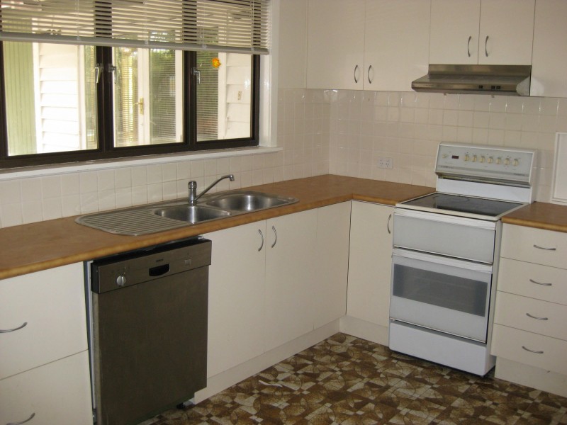 Brookfield QLD 4069