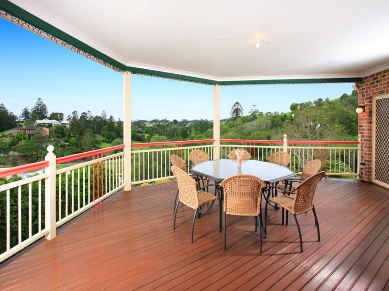 Brookfield QLD 4069