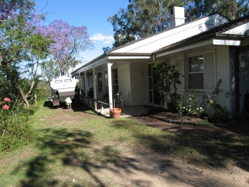 Kenmore Hills QLD 4069