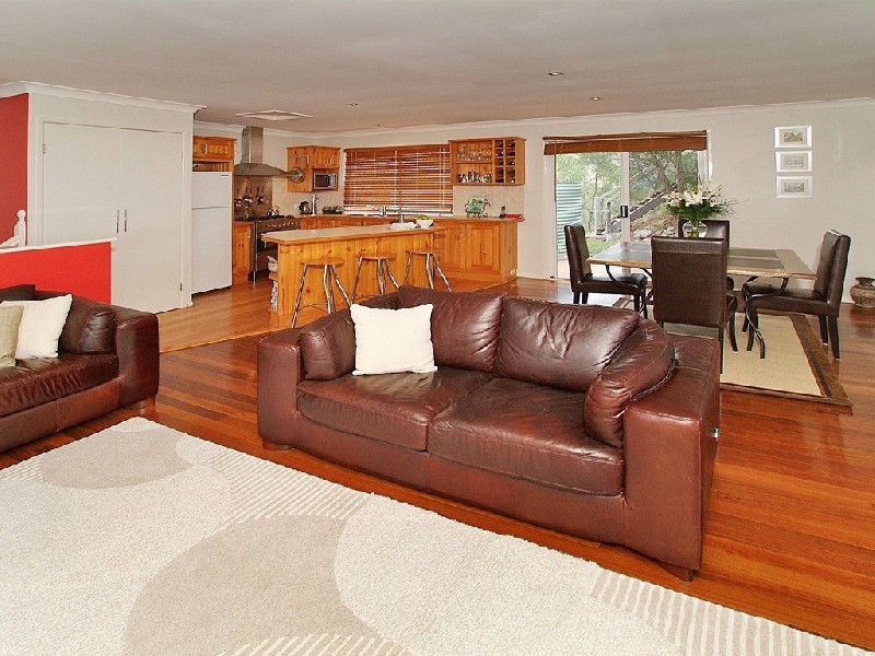 Upper Brookfield QLD 4069