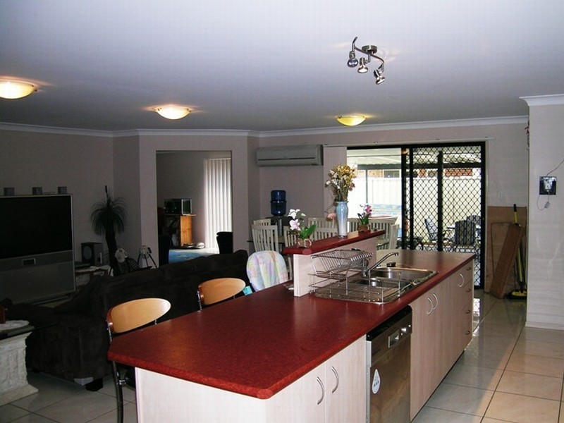 Crestmead QLD 4132