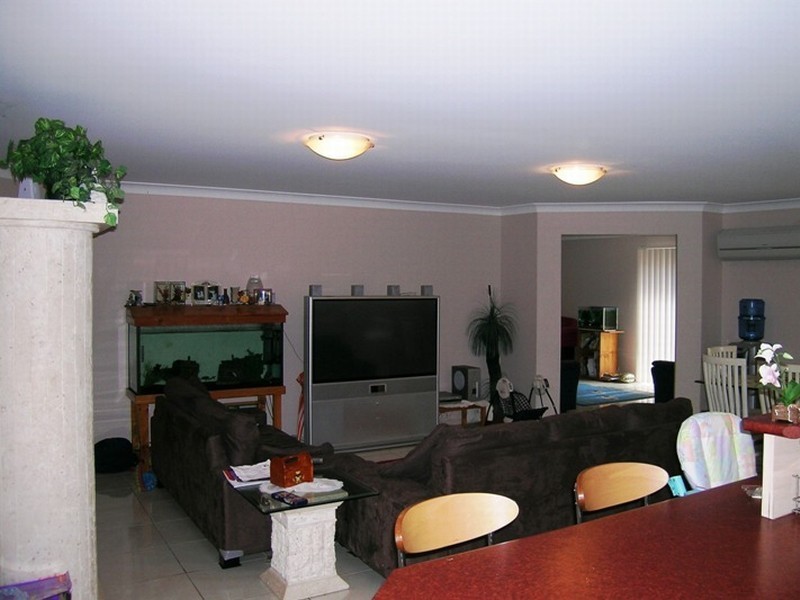 Crestmead QLD 4132