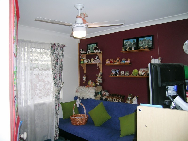 24 Lansdown Street, Waterford West QLD 4133