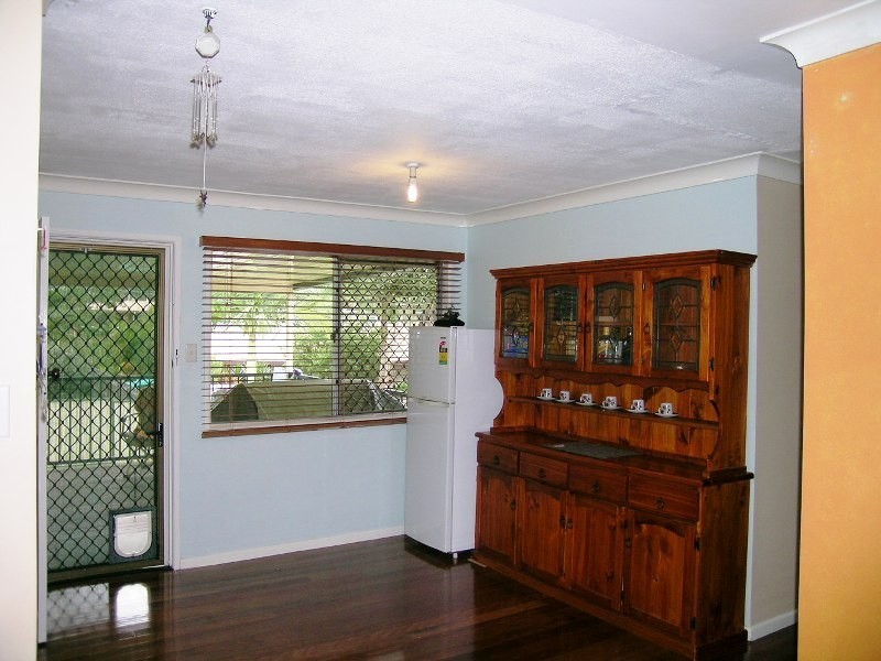 8 Limerick Drive, Crestmead QLD 4132