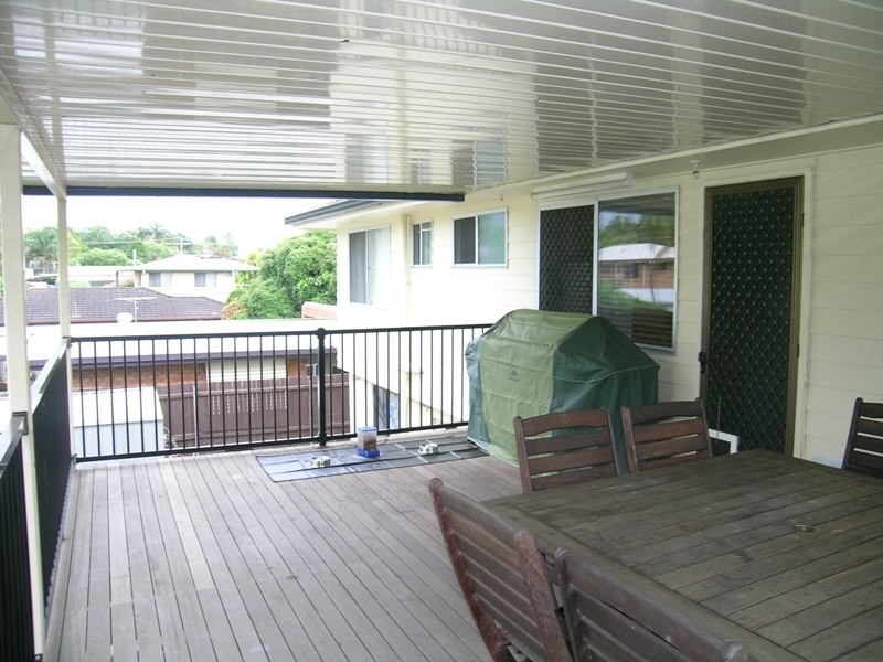 8 Limerick Drive, Crestmead QLD 4132