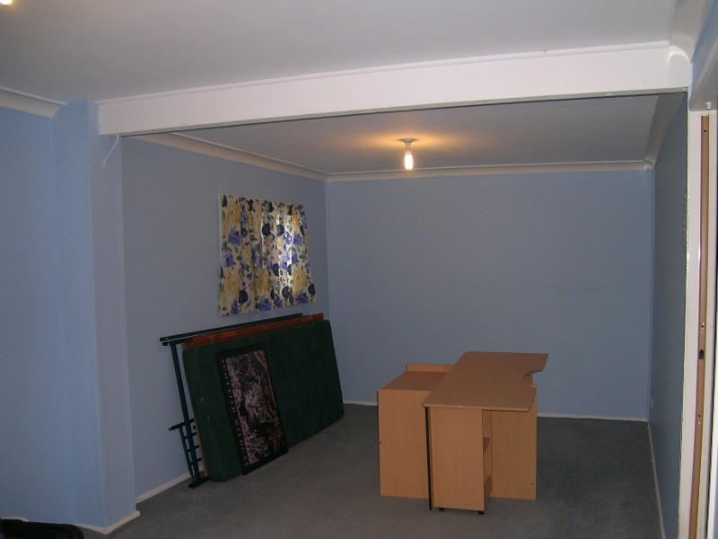 8 Limerick Drive, Crestmead QLD 4132