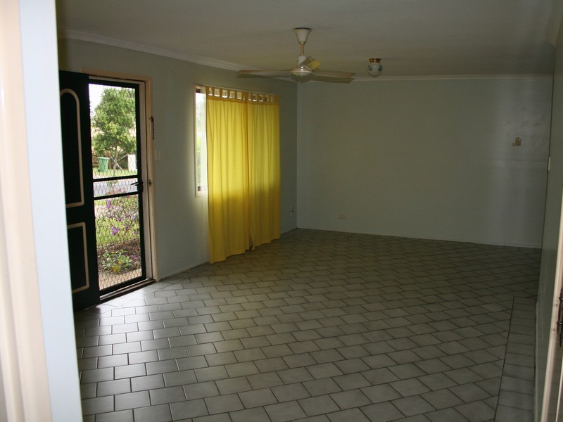 9 Meranti Street, Crestmead QLD 4132