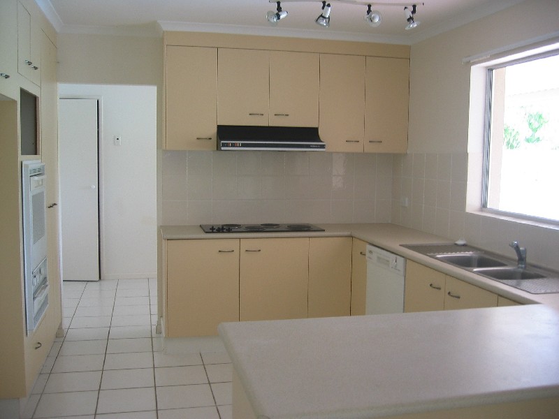 13 Moondarra Crescent, Mooloolaba QLD 4557