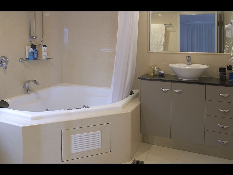 611/102 ‘Newport at Seaforth’ Alexandra Pde, Alexandra Headland QLD 4572