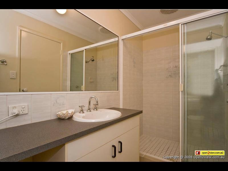 6 Burran Court, Kuluin QLD 4558