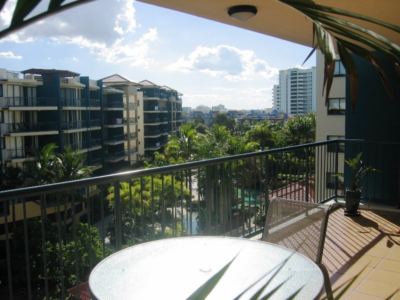 Alexandra Headland QLD 4572