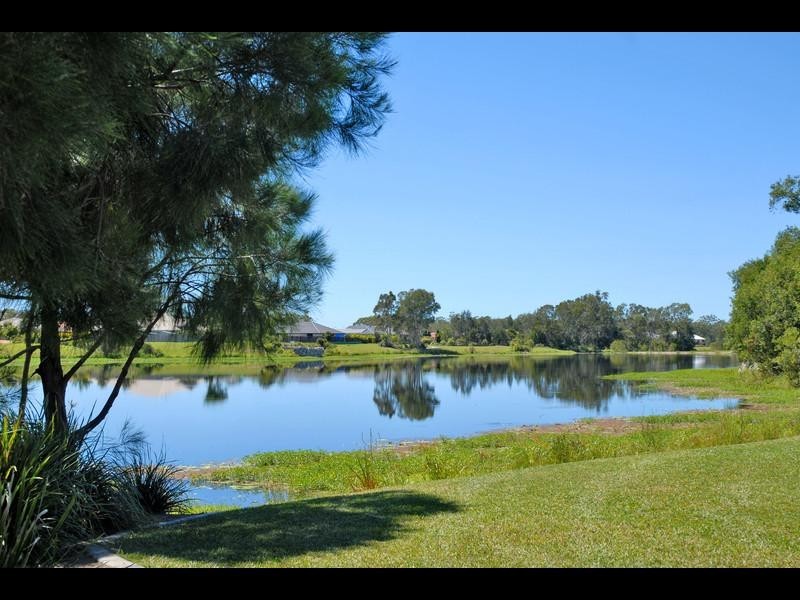 17 Sandleigh Crescent, Sippy Downs QLD 4556