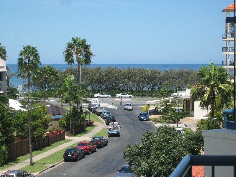 Alexandra Headland QLD 4572