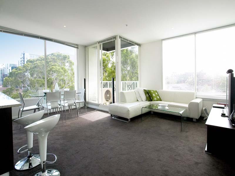 603 / 82 Queens Road, Melbourne VIC 3004