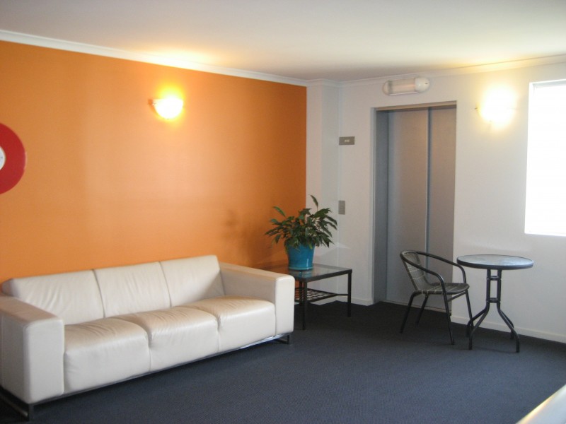 33/15 Hawthorn Rd, Caulfield VIC 3162