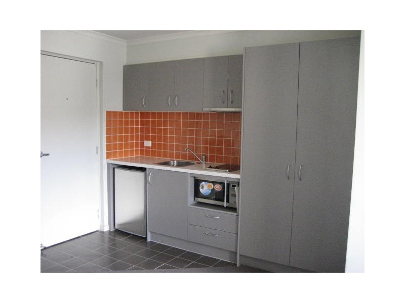 50 15 Hawthorn Road, Caulfield VIC 3162