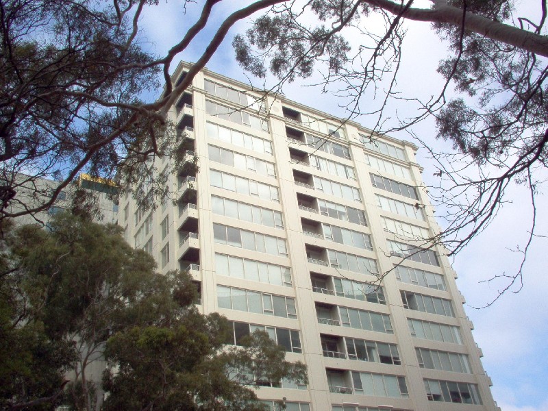 1102 82 Queens Road, Melbourne VIC 3000