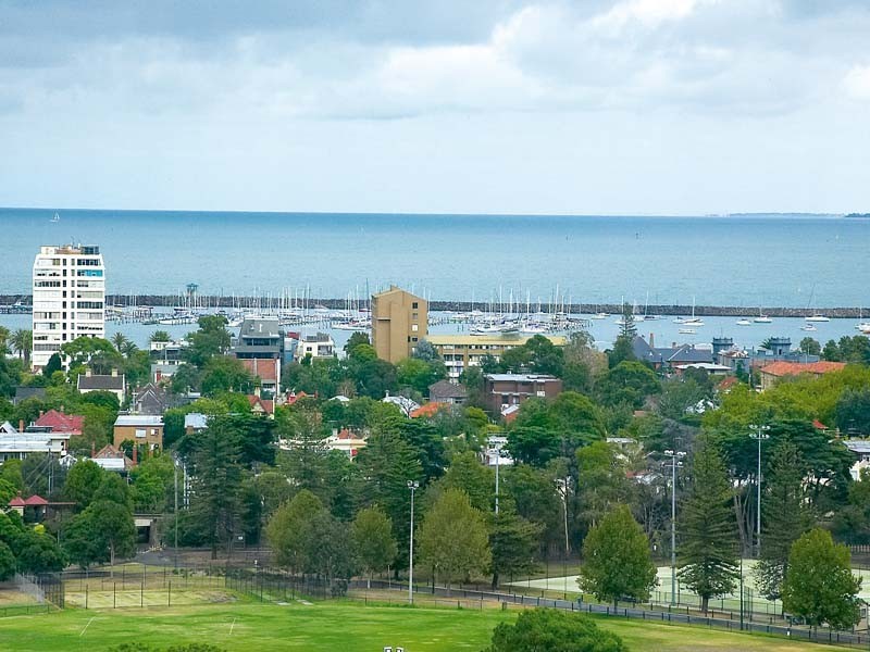 1604/82 Queens Road, Melbourne VIC 3004