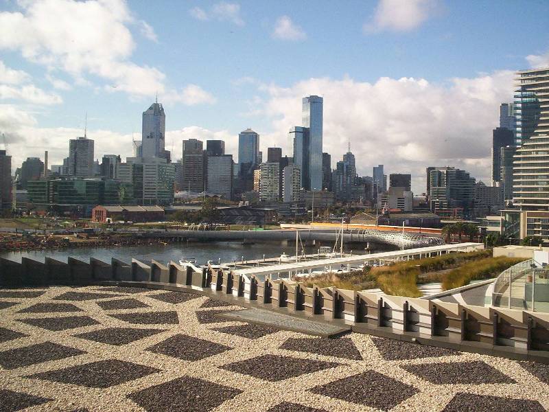 704 / 90 Lorimer Street, Docklands VIC 3008