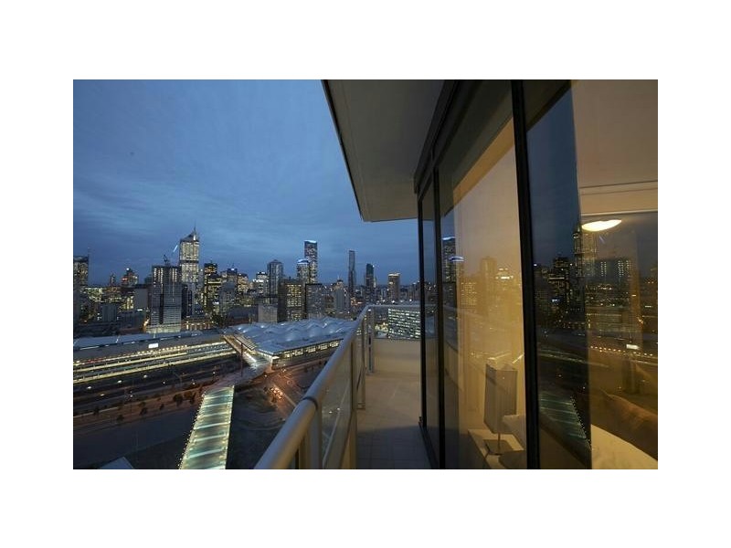 3403 / 100 Harbour Esplanade, Docklands VIC 3008