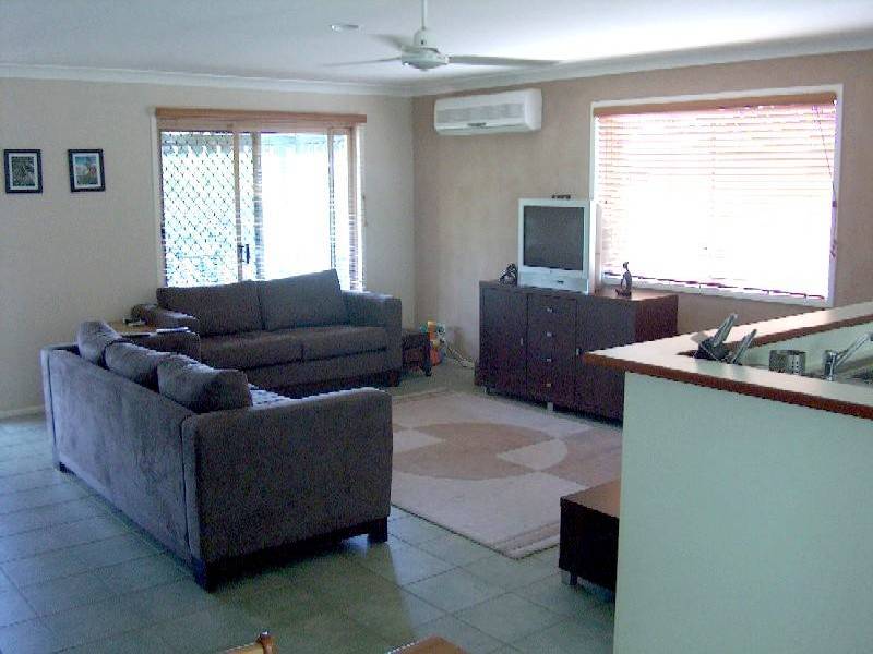 Highland Park QLD 4211