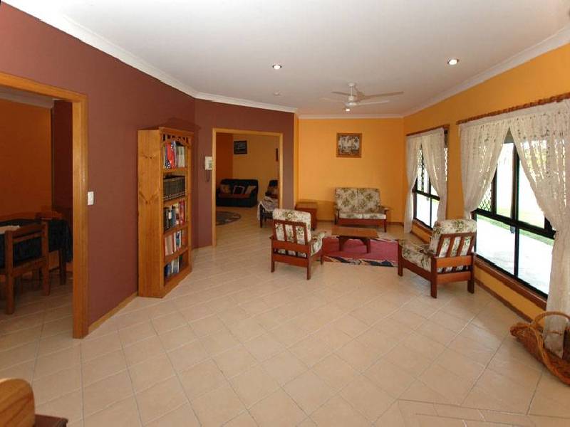 735 The Narrows, Mount Larcom QLD 4695