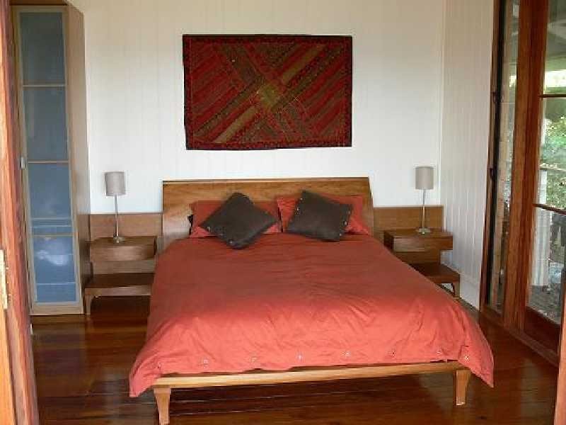 139 Wallaby Track, Mount Larcom QLD 4695