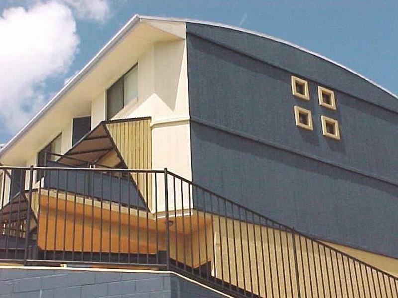 1/4 Cowlishaw Street, Newstead QLD 4006